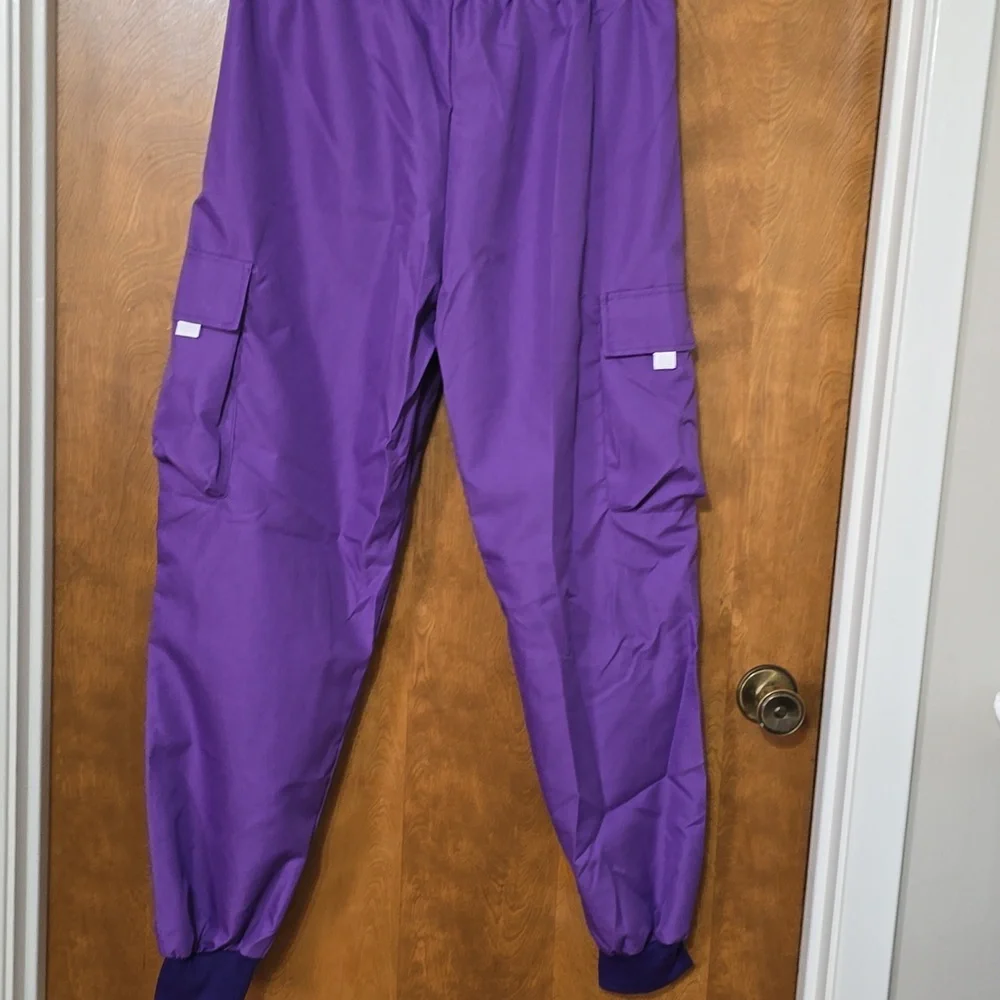 No Boundaries Purple Cargo Pants - Picture 6 of 6
